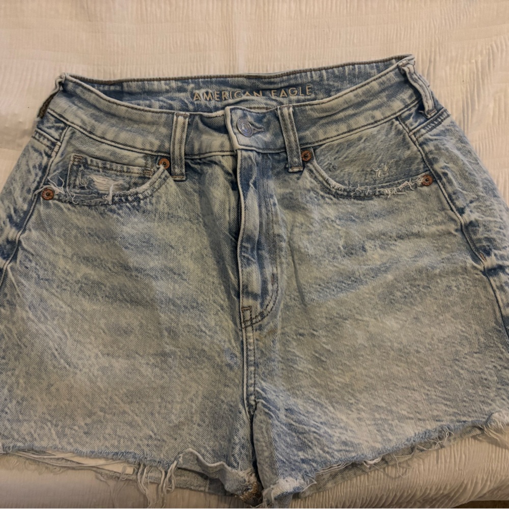 American Eagle shorts size 4